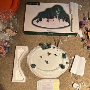 RARE DEPARTMENT 56 skating village piece